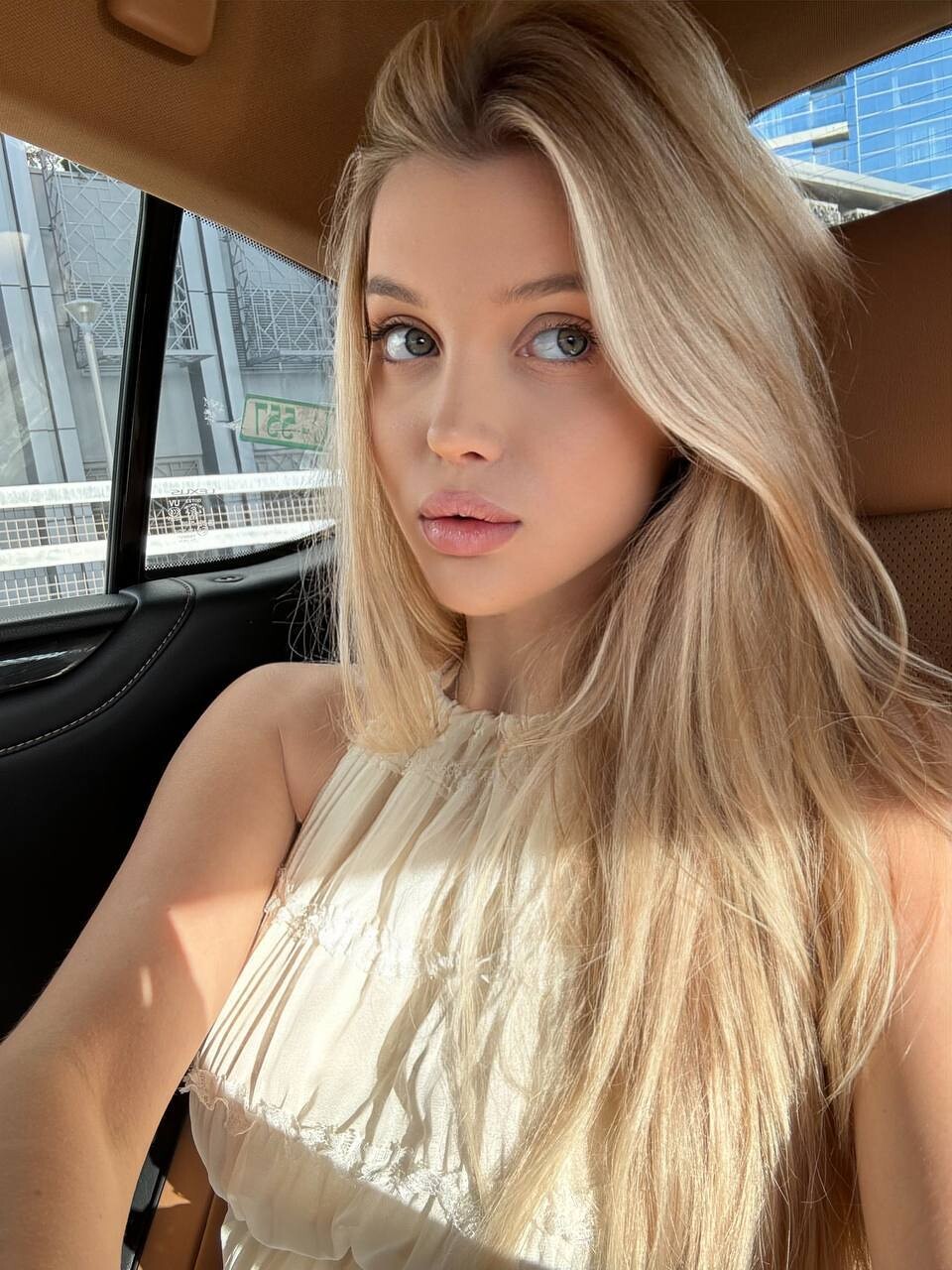 Dubai Charms Agency +-50 VIP Girls