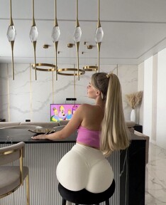 Nikki hot Russian blondie